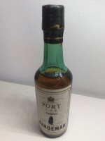 /album/vinho-do-porto/a158-sandeman-tawny-jpg/
